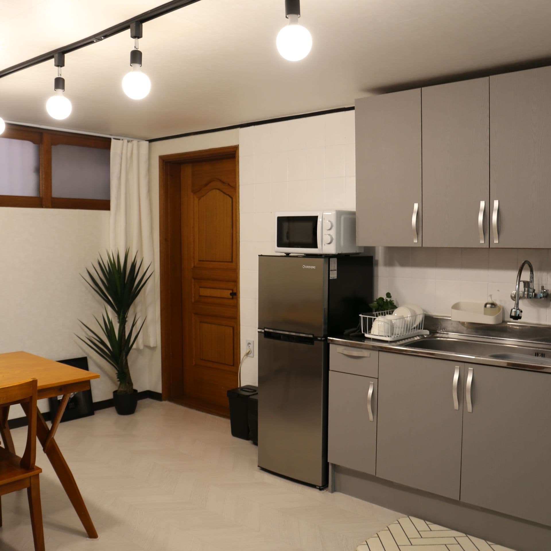 Quiet 2-Bedroom House in the Heart of Itaewon