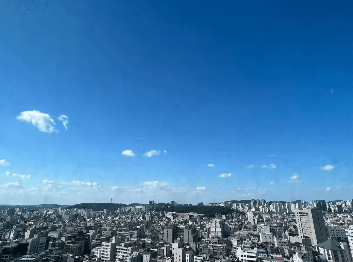 Hapjeong — Quiet 14F Studio with Sofa Bed (Sleeps 4) + Independent Heating