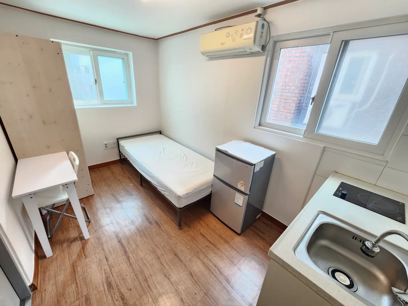 Fully Equipped Studio near SNU | Private Kitchen & Bathroom