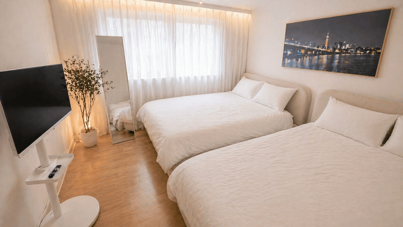 Hongdae/Hapjeong/Mangwon — 1F, 40㎡ 2BR (Pet-Friendly)