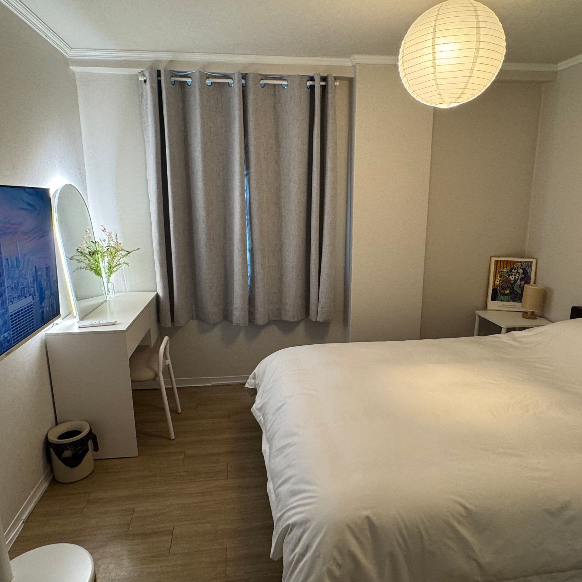 Daehangno Two-Room Studio Steps from Jongno 5-ga Station