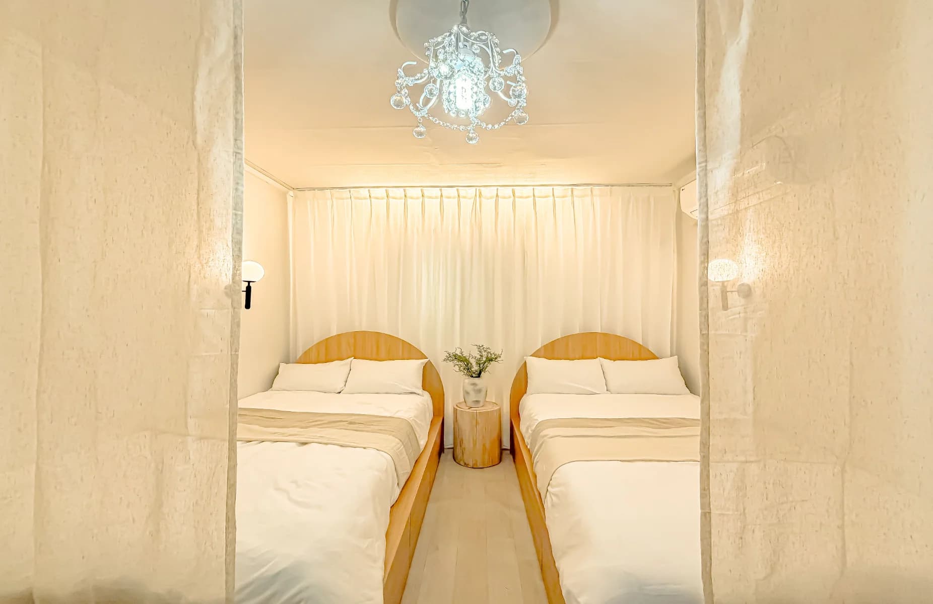 8 minutes walk from Konkuk University Entrance Station