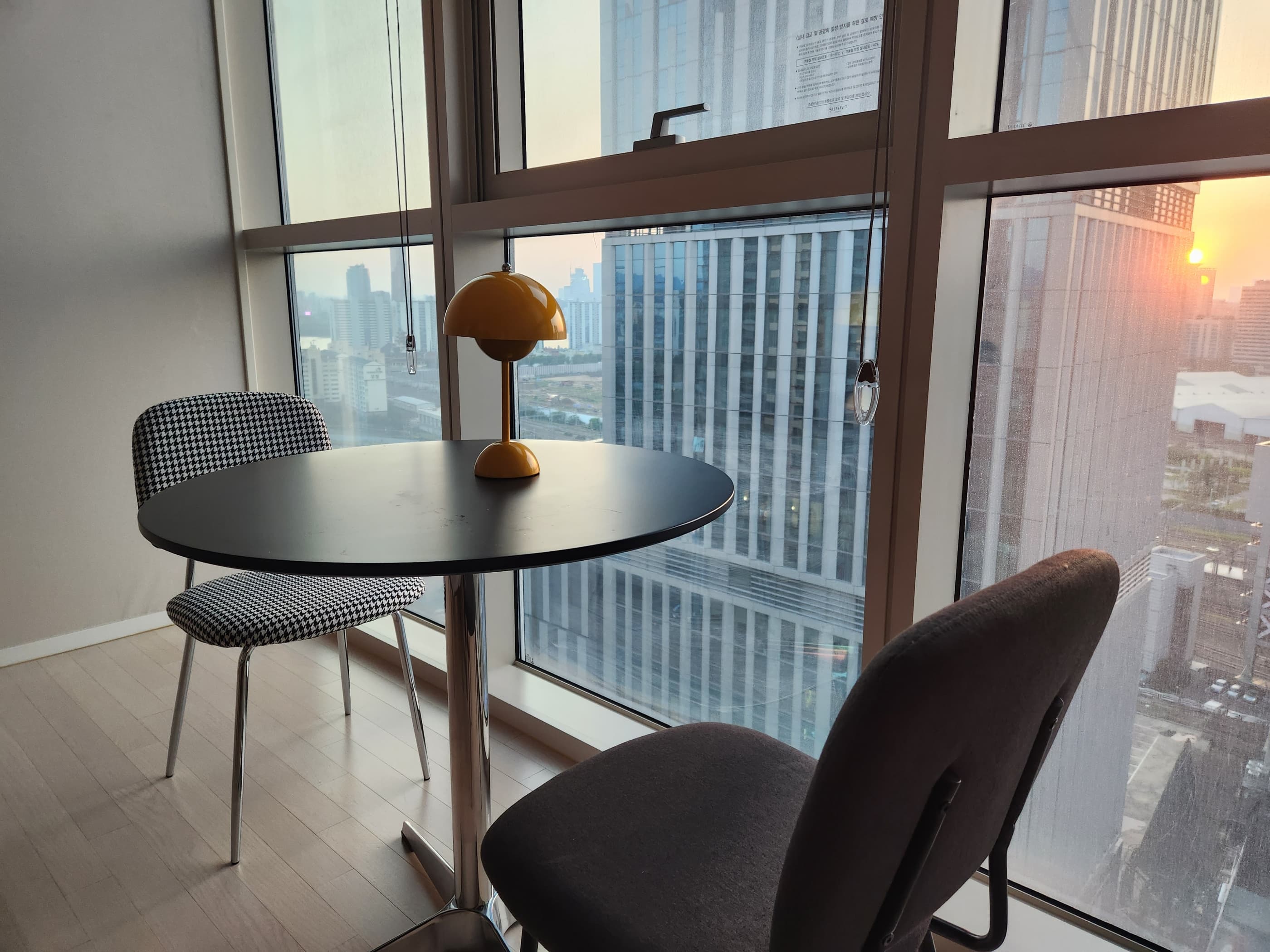 Summit Yongsan — 24F 2-Bed, 46㎡ (Twin Bed Premium)