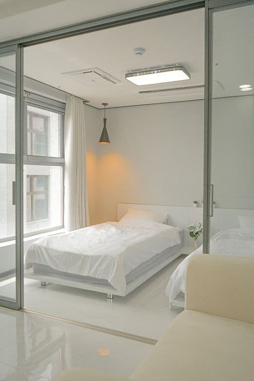 Walkable Jongno Studio Near Palace and Hospital