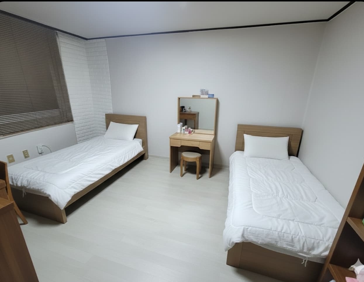 1%share house