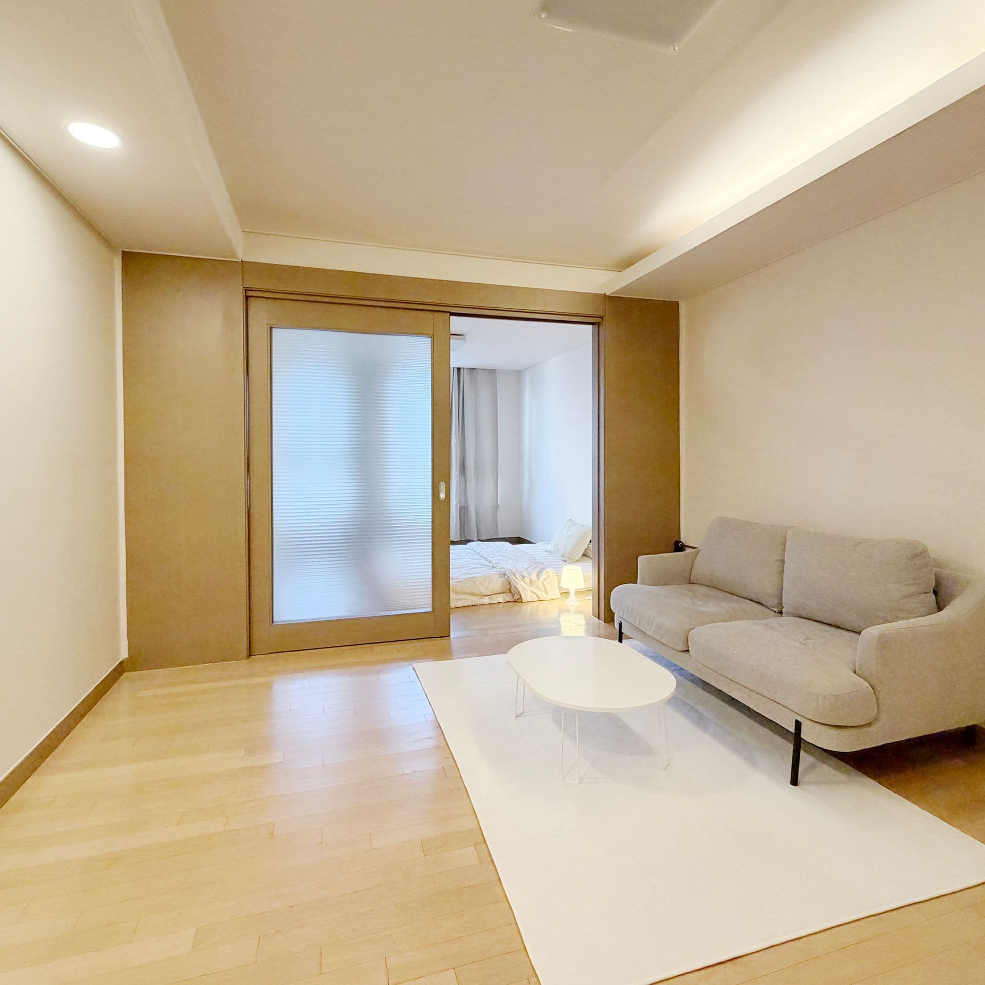 Pet-Friendly 36㎡ One-Bedroom in Hannam with Bathtub
