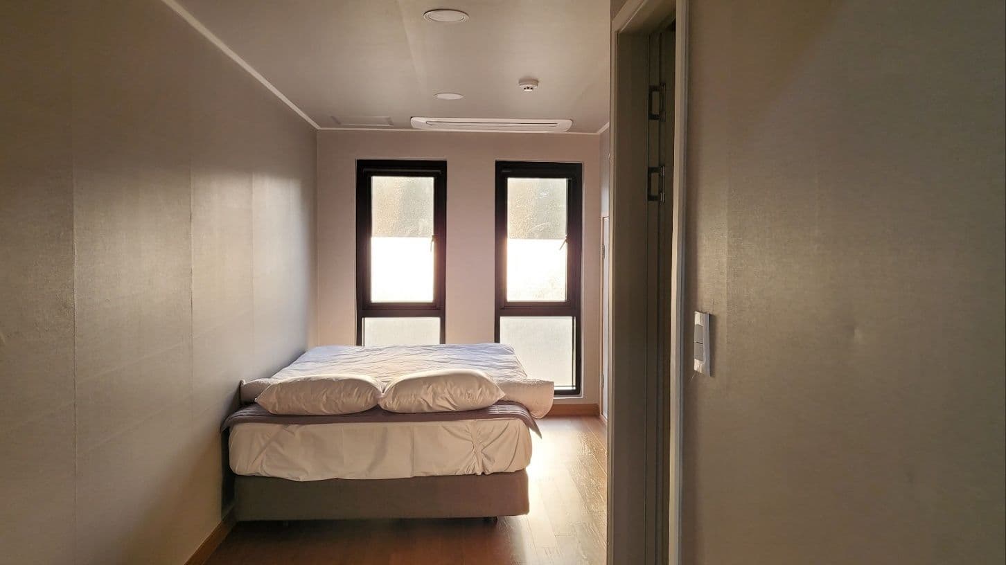 J.hillhouse Studio Near Jongno Historic Core