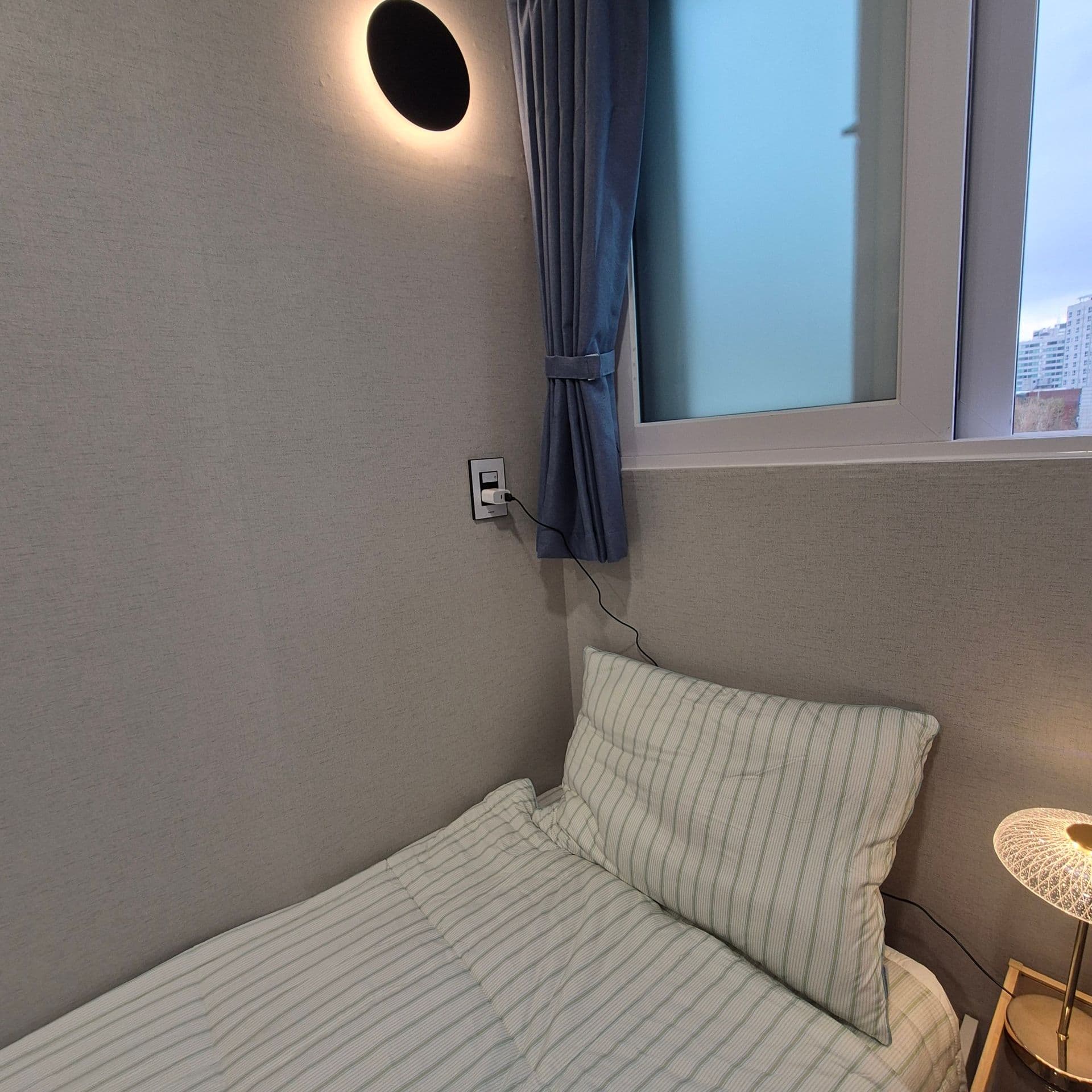 Owner-Managed Hotel-Style Studio on Jongno Boulevard