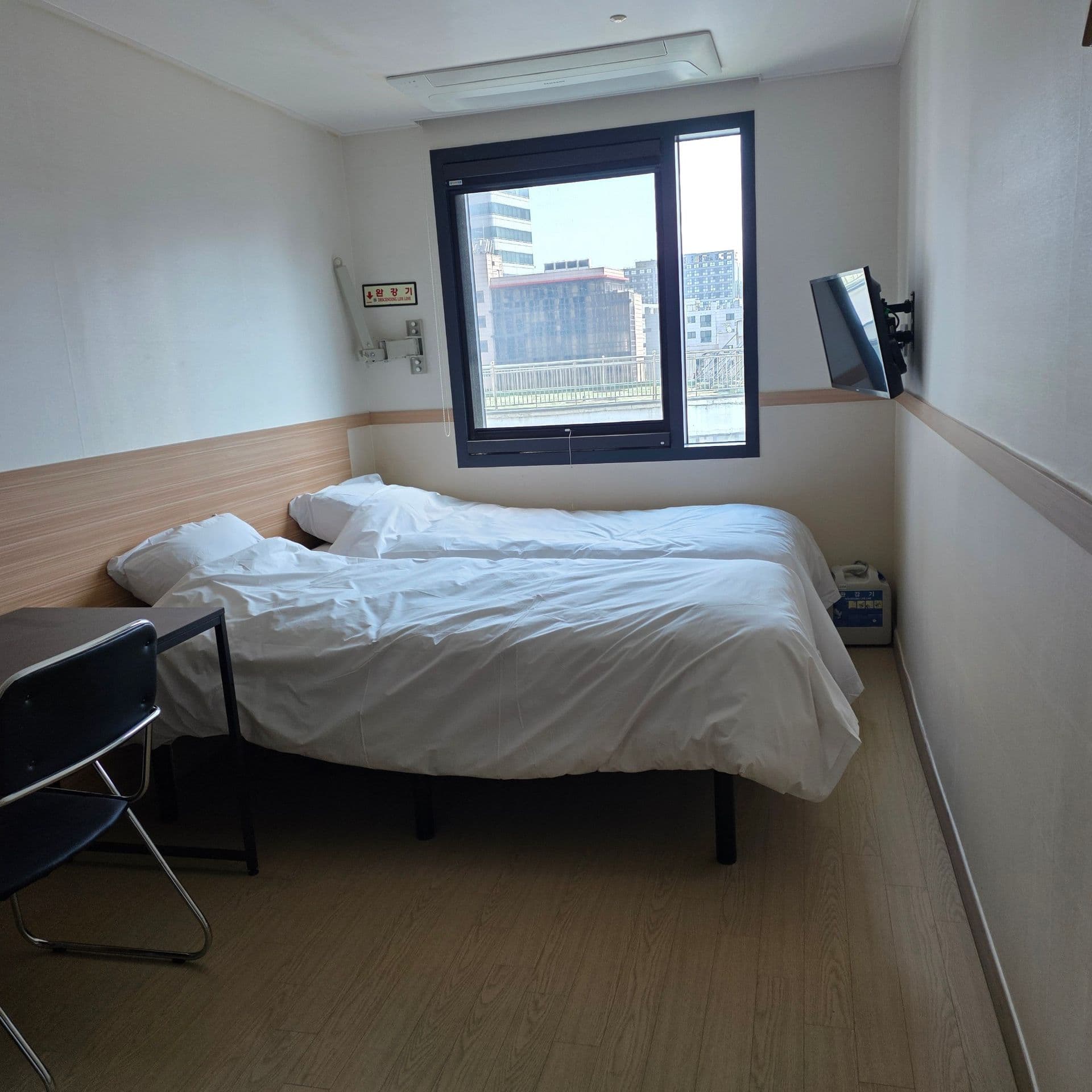 Quiet 23㎡ Studio Near Changgyeonggung, 8th Floor