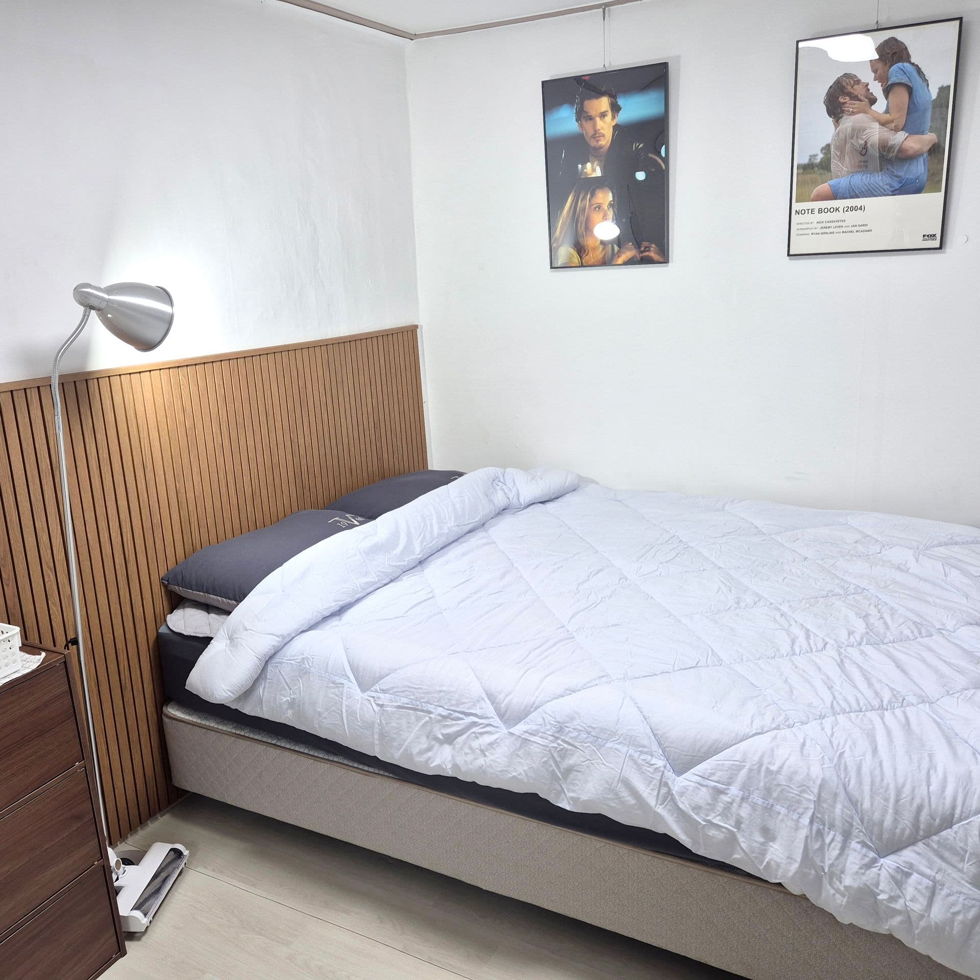 Antique Furniture Lane Studio in Itaewon