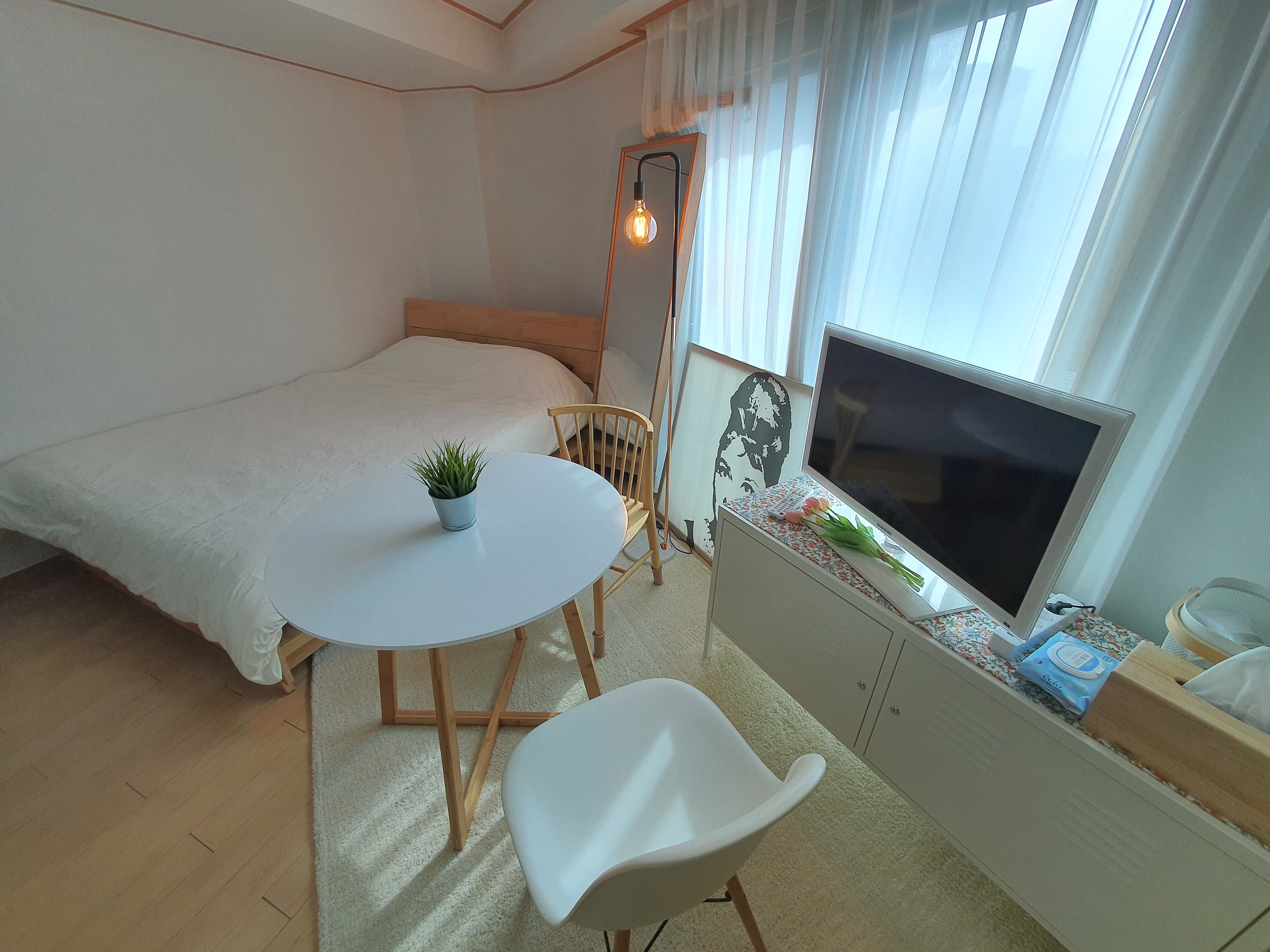 Hongdae 5-min — Budget 20㎡ 3F Studio (Room 302)