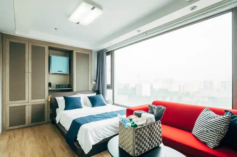 Home away from Home @ Sinsa Station, Gangnam