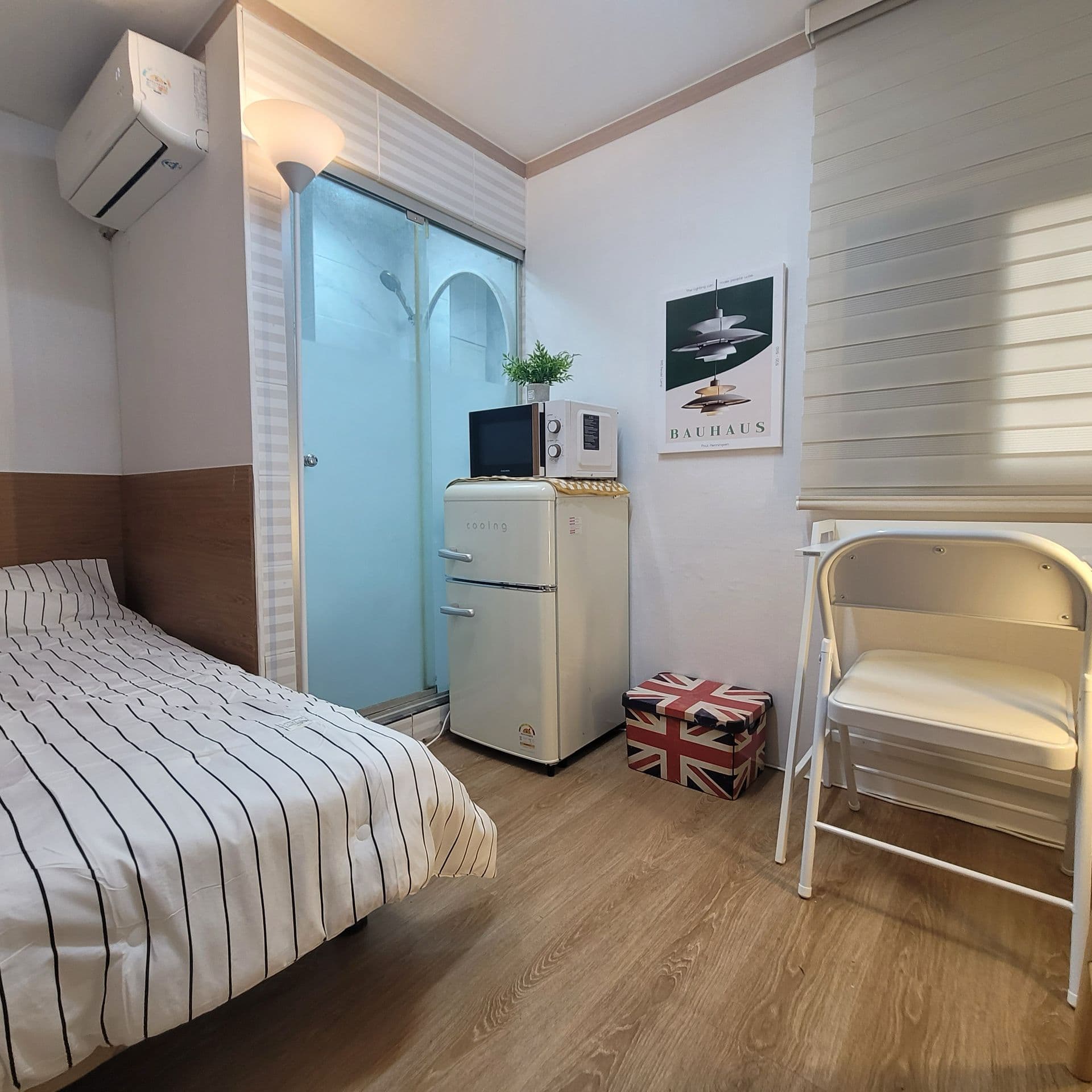 Freshly Remodeled Studio in Historic Jongno-3ga
