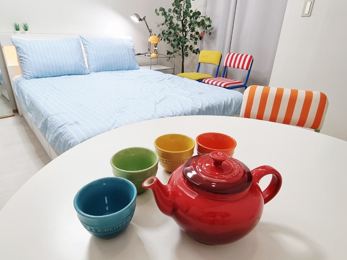 Seongsu 7-min — 2F, 30㎡ (Cheapest, Queen Bed)