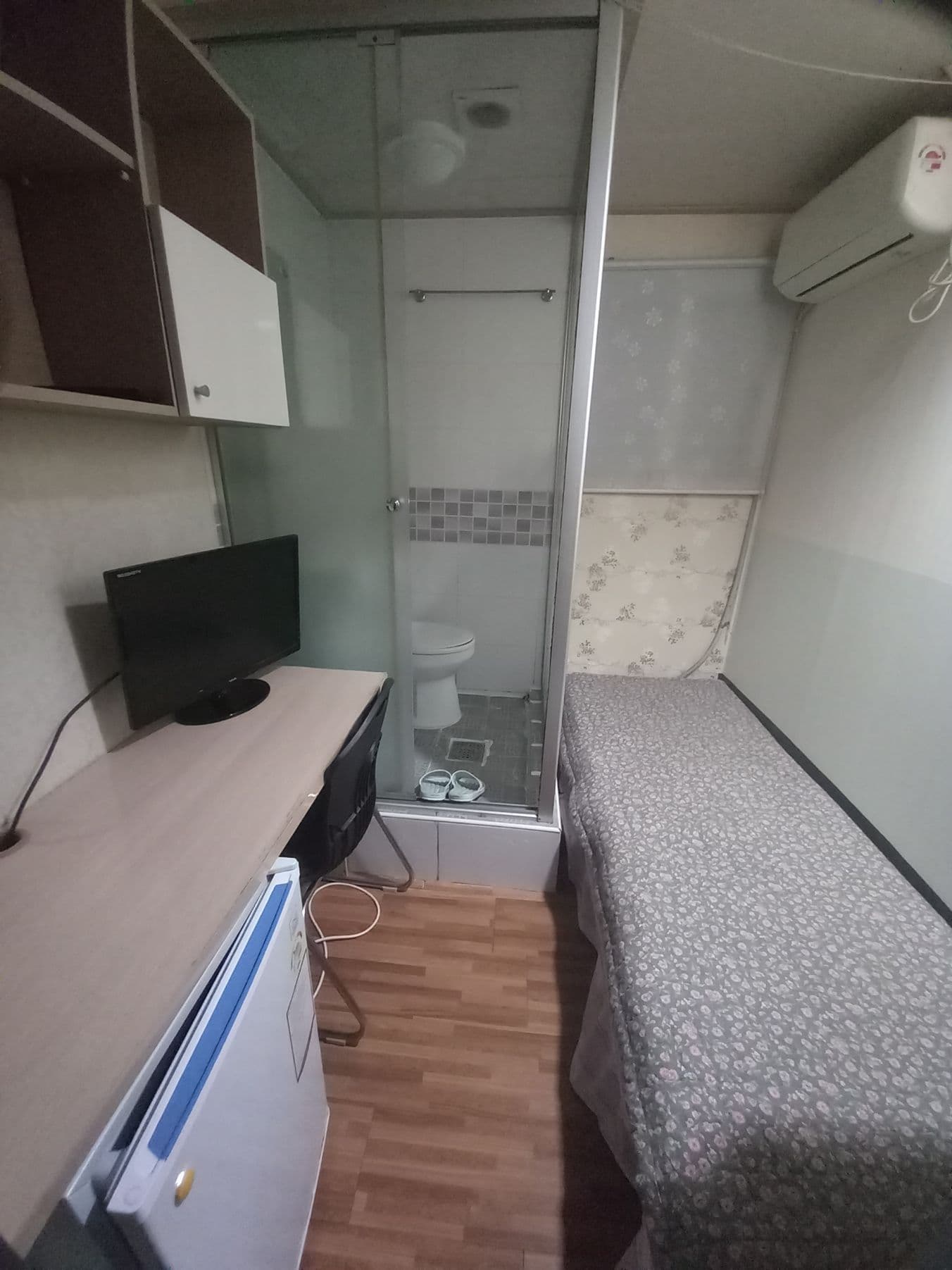 Solo Studio Steps from Jongno 3-ga Exit 14