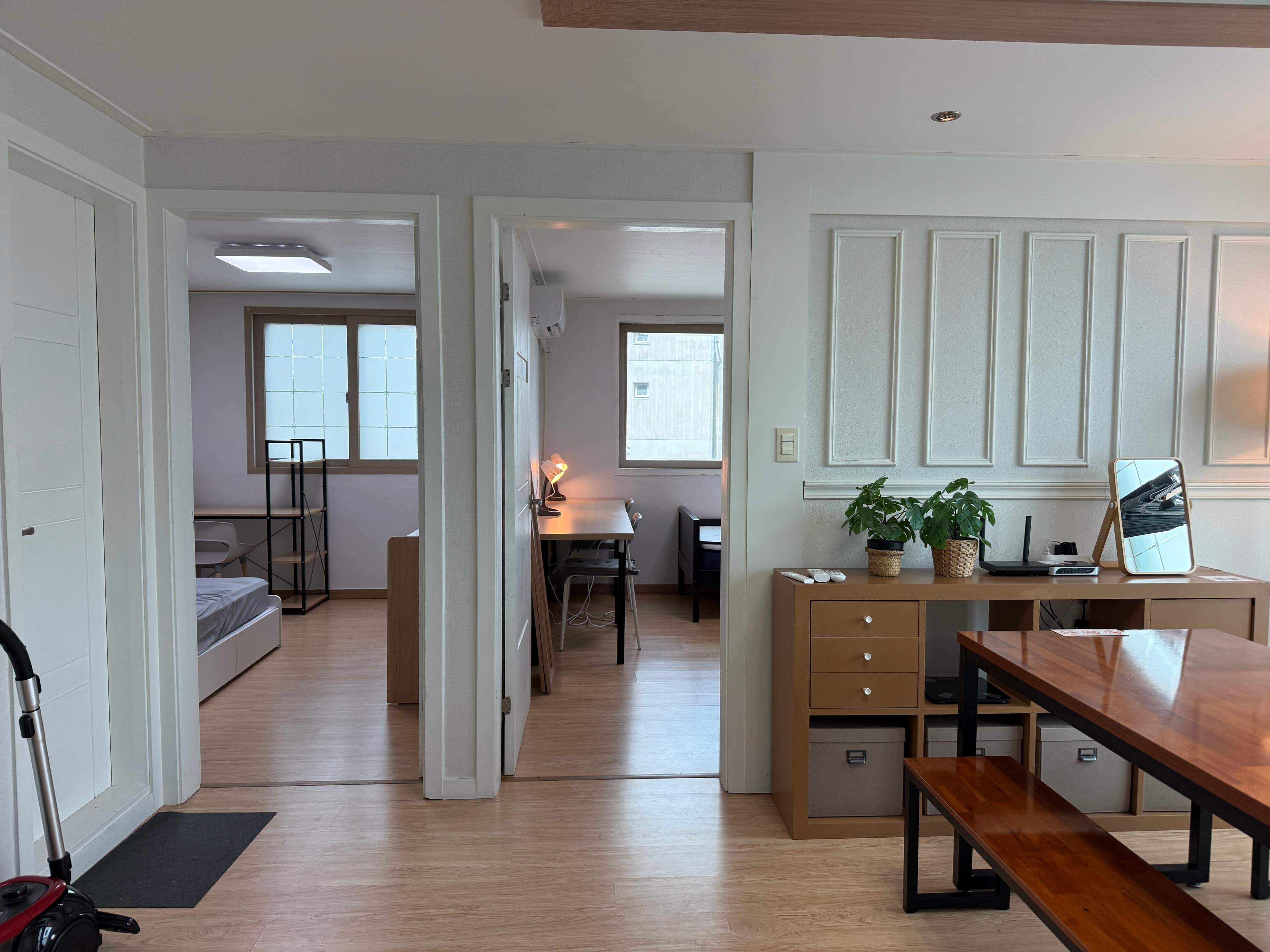 Mangwon 4-Person Row House — 5F, 46㎡ 3BR (4-Week Min)
