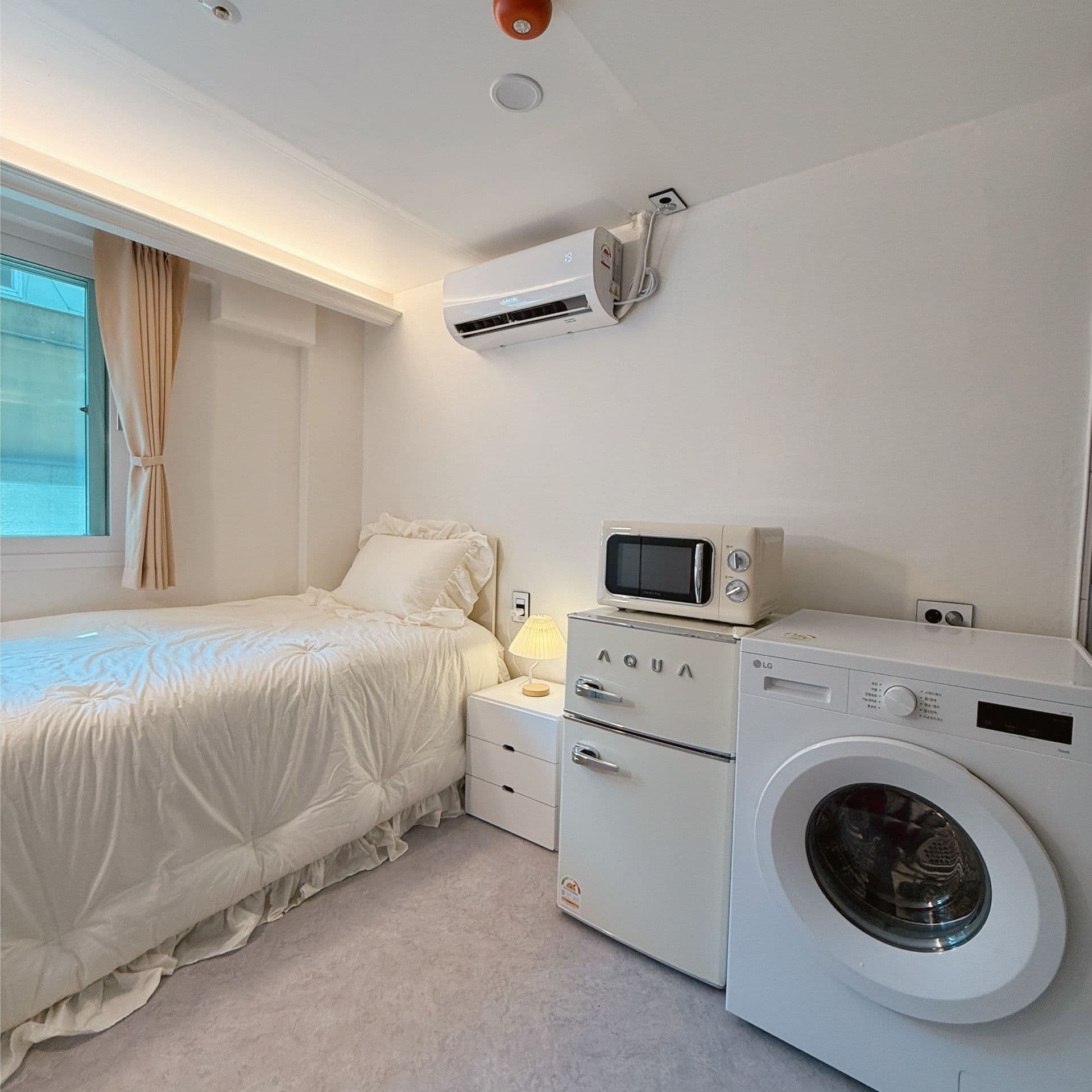 Newly Opened Full-Option Studio in Central Jongno