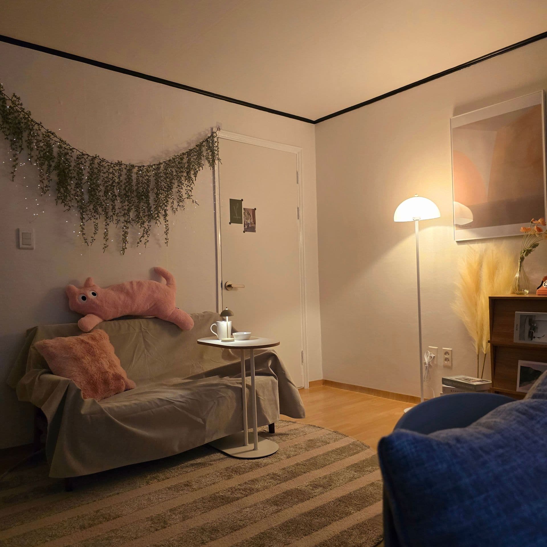 Minimalist Private Room Near Hangang-jin Station, Hannam