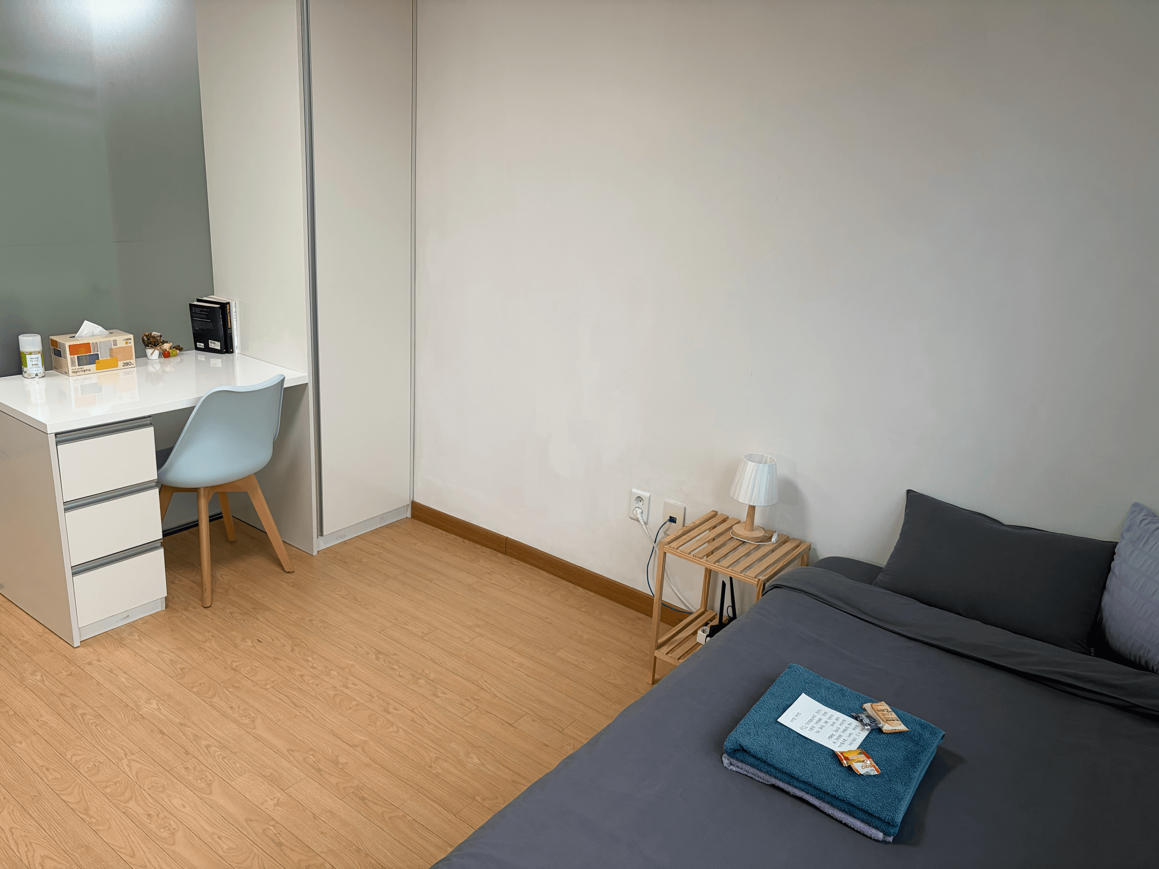 Gangnam Station 5-min — Room 407 (안미옥 Host, 20%@12wk)