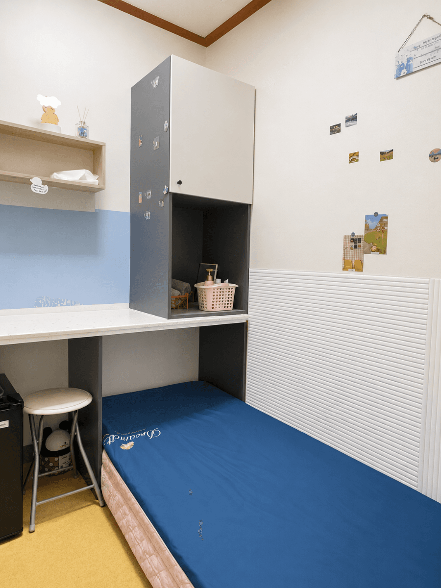 Sinsa Station, Gangnam, Women only safe and cozy guest house